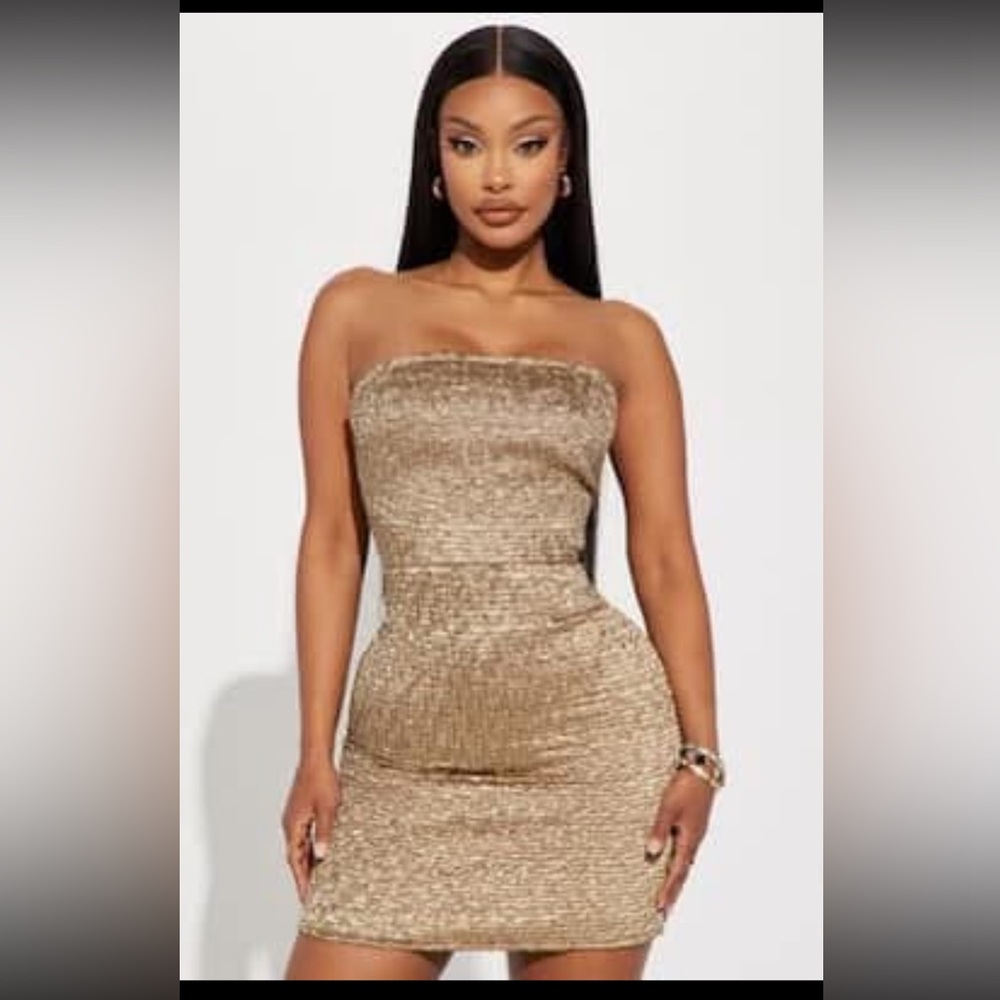 Elegant Gold Strapless Dress